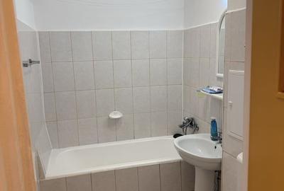Apartament semidecomandat în Drumul Taberei