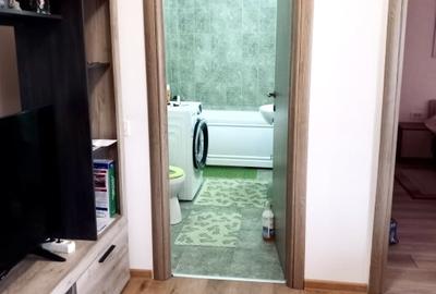 Apartament pe strada Ioan Rus , 3 camere , balcon - 4