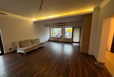 Birou - central - vila - 1