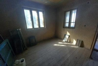 Casă cu 3 camere cu Teren 7300 Mp în Băleasa - 3