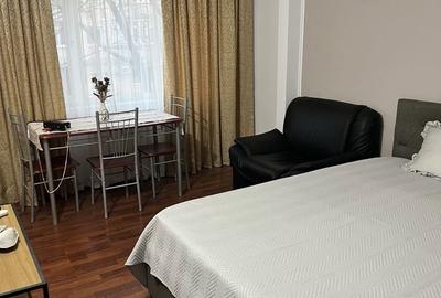 Garsonieră decomandată în Central - 4