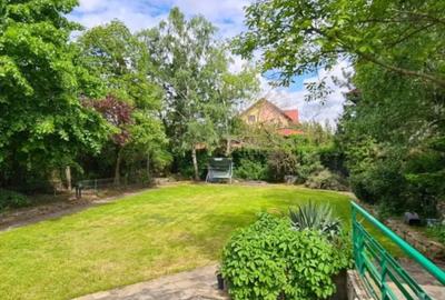 Casă cu 7 camere cu Piscina în Săftica - 12