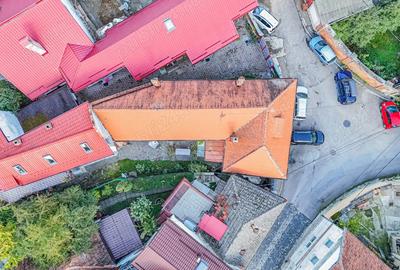 Casă cu 3 camere în Central - 9