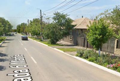 Teren de 2169 mp, în Jurilovca