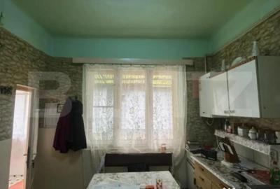 Casă cu 2 camere cu Teren 1456 Mp în Curteni - 6