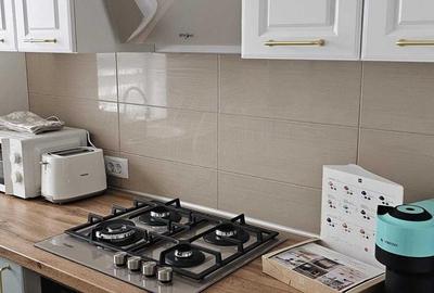 Apartament cu 2 camere decomandat, mobilat în Tractorul - 7