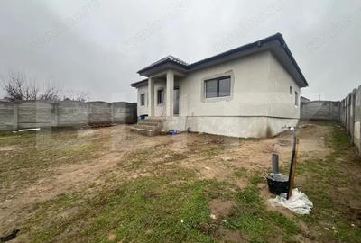 Casa plan parter 100 mpu, teren 450 mp, Malu Mare - 2