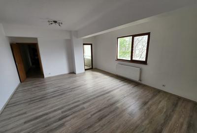 Apartament cu 2 camere decomandat în Central - 3