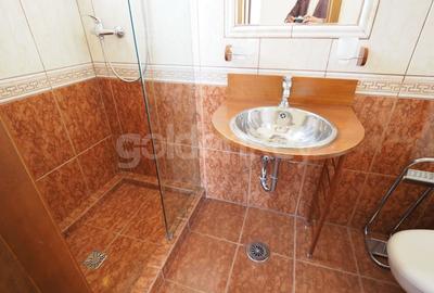 Apartament penthouse cu 3 camere  si vedere frumoasa asupra zonei - 9