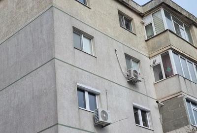 Apartament cu 3 camere decomandat în Tomis III