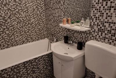 Apartament cu 3 camere decomandat în Nufărul - 5