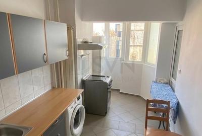 Apartament cu 1 camere decomandat, mobilat în P-ța Victoriei - 7