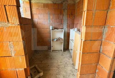 VAND CASA SI TEREN IN ARCALIA, CU TOATE UTILITATILE SI 19 ARI DE TEREN - 11