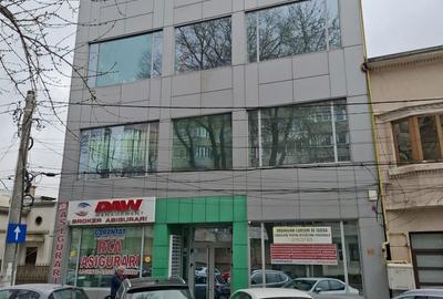 Spațiu comercial, de 17 mp, în Central - 5