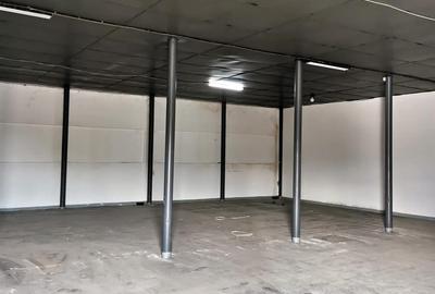 Spațiu industrial, de 450 mp, în Central - 2