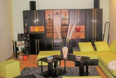 Apartament cu 3 camere decomandat în Gruia - 1