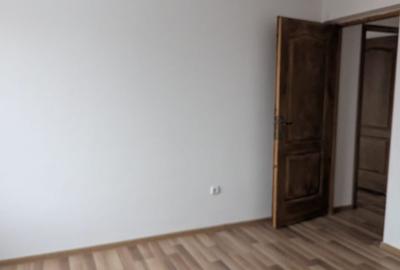 Casă individuală cu 6 camere cu Canalizare în Central - 8