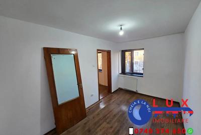 Apartament cu 3 camere semidecomandat în Neptun - 7