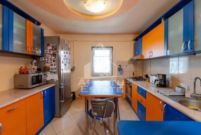 Apartament cu 3 camere decomandat în Dâmbovița