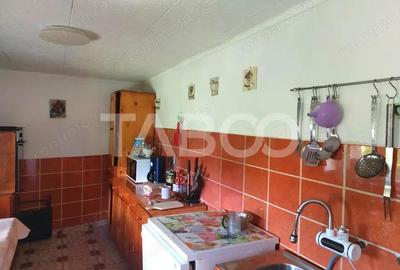 Casă cu 6 camere cu Canalizare în Cisnădie