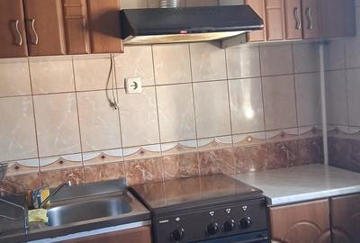 Inchiriez apartament cu o camera, str. Privighetorii - Piatra Neamt - 2