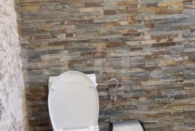 Apartament 3 camere, 105 mp, lux, terasa si piscina, loc gratar, zona 1 Mai - 20