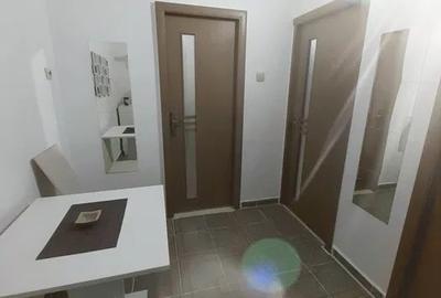 Garsonieră decomandată, mobilată în Vitan - 2