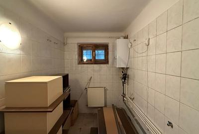 Apartament cu 3 camere semidecomandat, mobilat în Primăverii - 11