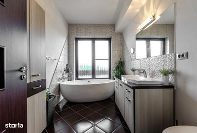 Casă cu 6 camere cu Teren 994 Mp în Central - 16