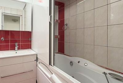 APARTAMENT CU 4 CAMERE AFLAT PE BD DECEBAL APROAPE DE PTA ALBA IULIA - BD UNIRII - 24