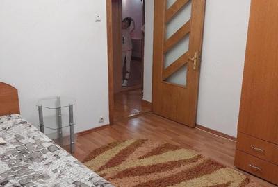 Apartament cu 2 camere decomandat în Rovine - 4