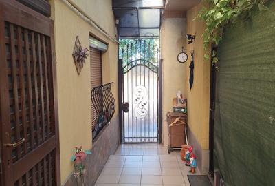 Casa centrală cu curte proprie - 3