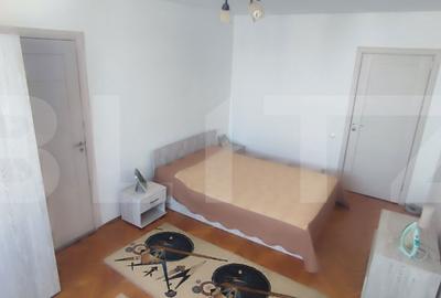 Apartament cu 3 camere, mobilat în Central