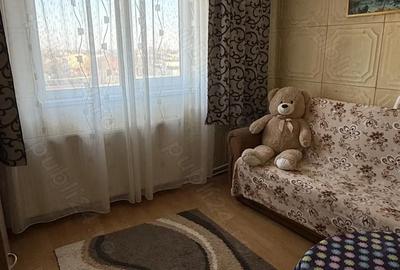 Apartament cu 4 camere semidecomandat în Central - 1