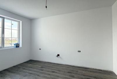 Duplex cu 3 camere cu Canalizare în Moșnița Veche - 8