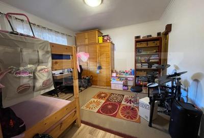 3 apartamente la casa de vanzare, singur in curte, 150 mp, zona centrala 3 apartamente la casa de vanzare, singur in curte, 150 mp, zona centrala - 6