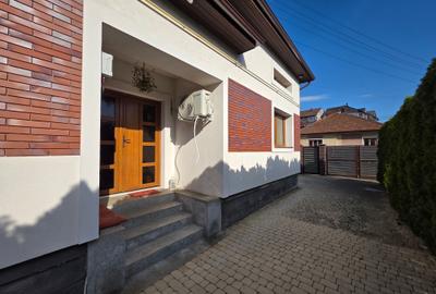 Casă cu 3 camere cu Canalizare în Mărăști - 2