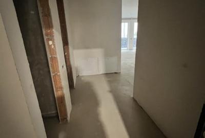 Apartament cu 3 camere semidecomandat în Florești - 8