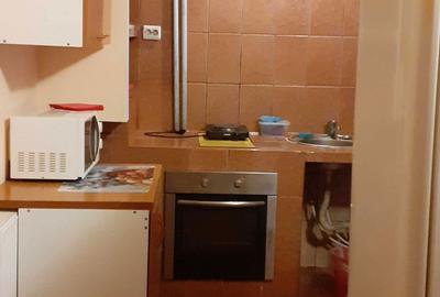 Garsonieră decomandată în Militari