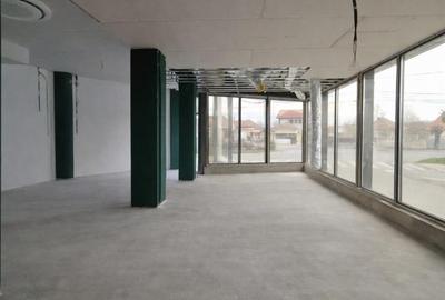 Spațiu comercial, de 187 mp, în Est - 1