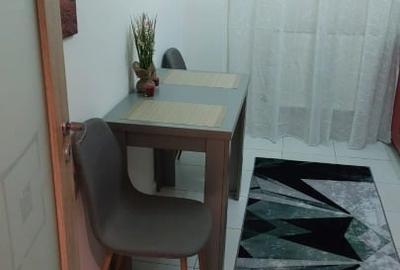 Închiriez Apartament - 1