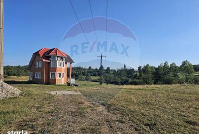 Casă cu 7 camere cu Teren 8286 Mp în Copalnic - 4