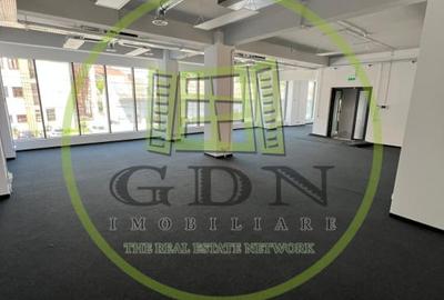 Birou, de 209.80000305176 mp, în Central - 13