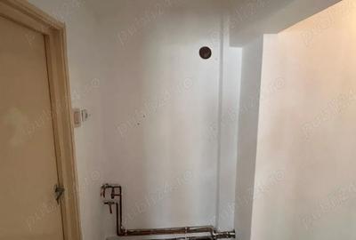 Apartament cu 3 camere decomandat în Micro 16 - 7