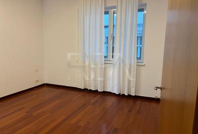 Apartament 4 camere  Resedinta - 10