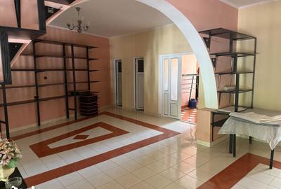 Casă cu Teren 517 Mp în Lucian Blaga - 10