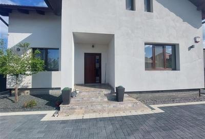 Casă individuală cu 5 camere în Vladimirescu