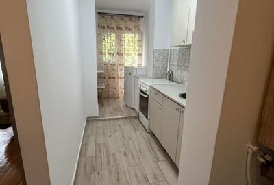 Garsonieră decomandată în Central - 4