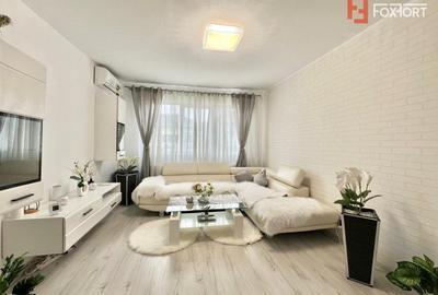 Apartament cu 3 camere, etaj 4 de vanzare, zona Spitalul Judetean Apartament cu 3 camere, etaj 4 de vanzare, zona Spitalul Judetean - 1