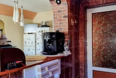 Apartament cu 4 camere semidecomandat în Cet - 3